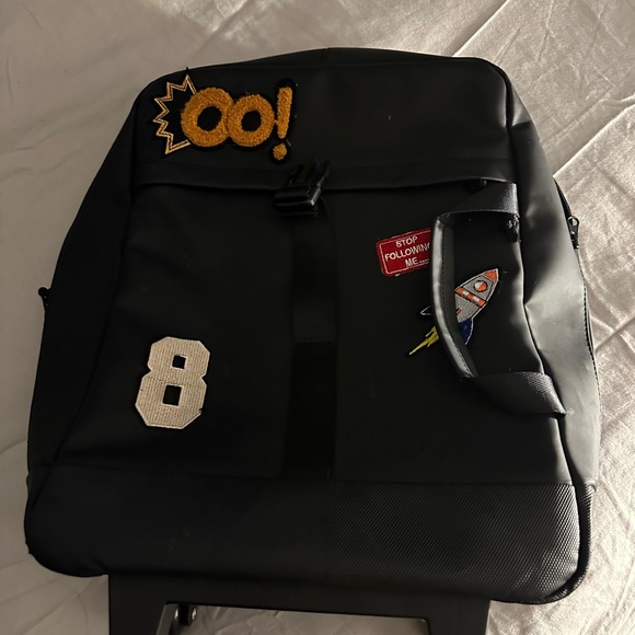 Saras Kid Travelers suitcase